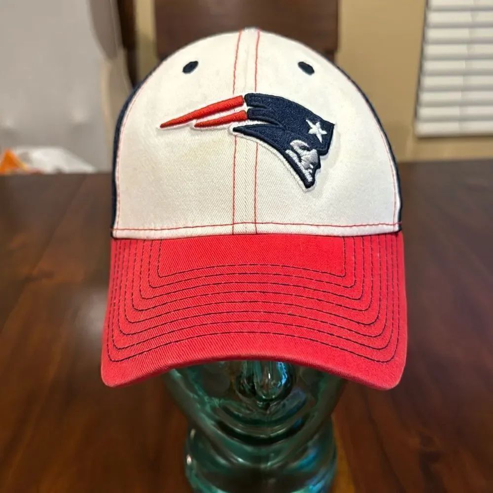 🔥 FREE WITH PURCHASE 🔥 Patriots Small-Medium fitted ball cap